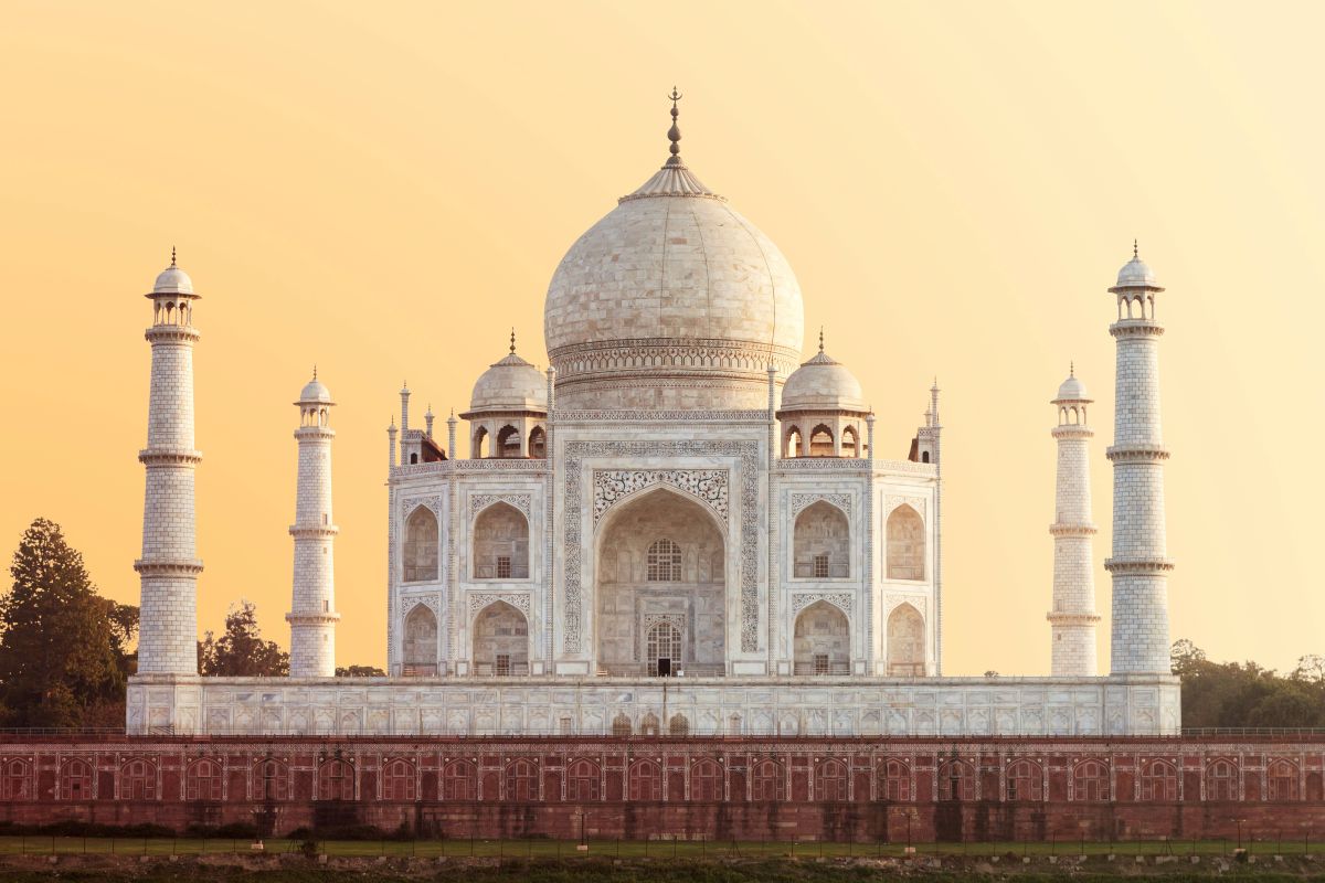 The Perfect Taj Mahal Day Trip: What Our Guides Know